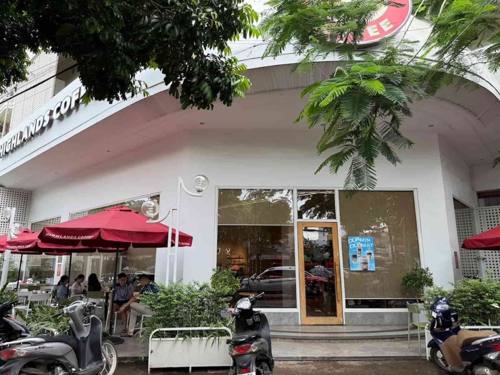 highlands coffee le thanh tong bmt 1