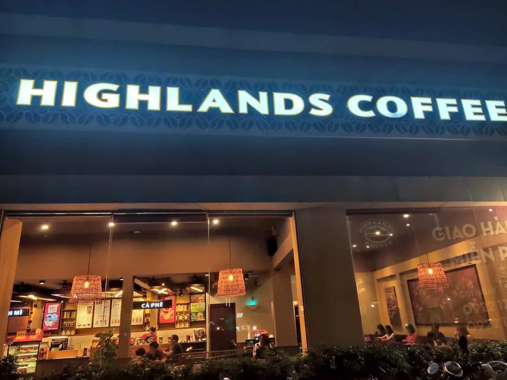 highlands coffee nguyen van tiet 3